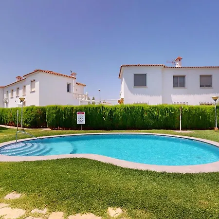 Peony By On Travel * أوليفا